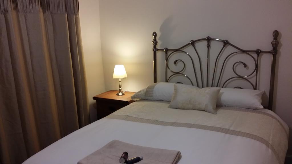 Roosecote Guest House Barrow-in-Furness Стая снимка